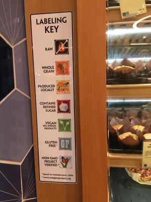 Hot bar, salad bar, pastry case, and shelf items use this labeling system at Good Earth Natural Foods in Mill Valley