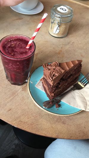 Smoothie and vegan chocolate cake  at Cafe au Lait in Bath
