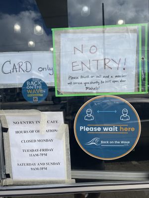 I walked here disappointed I didn’t know ahead of time I should have ordered before leaving vs. having to wait 20 minutes for the order I could only place online anyhow   at Juicy Brew - Kaimuki in Honolulu