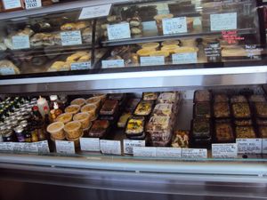 Food selection at Juicy Brew - Kaimuki in Honolulu