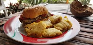 Hamburguesa con lentejas y patacones at Cafe Mar in Puerto Lopez