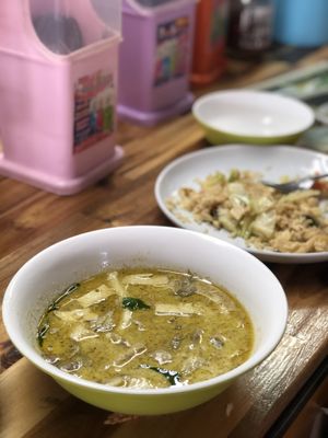 Vegan green curry at Happy Mushroom - Food Stall in Chiang Mai
