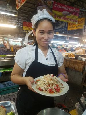 yupin serving my favorite dish, som tom! at Happy Mushroom - Food Stall in Chiang Mai