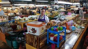 New bigger restaurant at Happy Mushroom - Food Stall in Chiang Mai