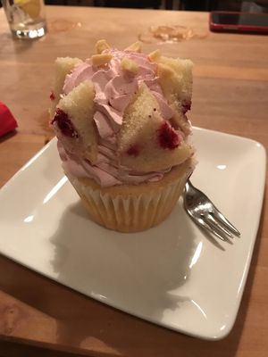 Vegan cupcake at Cafe Blattgold in Kiel