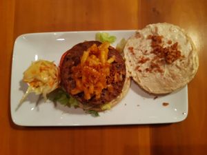 Mac & cheese burger (from temporary menu) at Cafe Blattgold in Kiel
