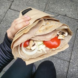 Savoury vegan crêpe with vegan cheese and various vegetables  at Hand Go in Porto