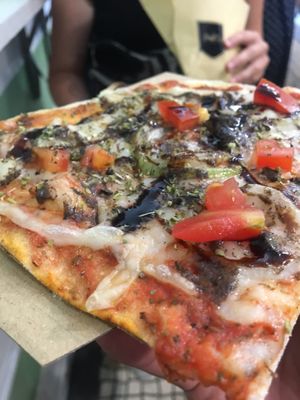 Super veganer Käse  at Hand Go in Porto