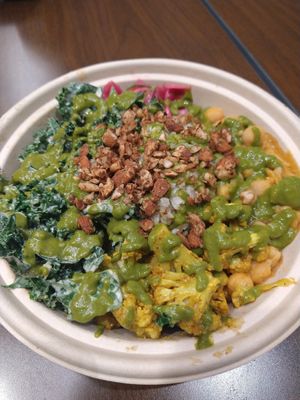 Curry bowl at Rabbits Cafe in Portland