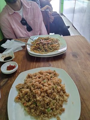 Fried rice and noodles at Susbida in San Jose
