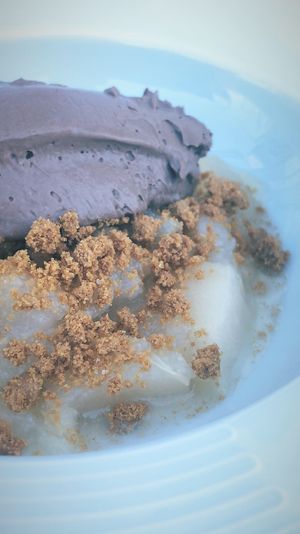 Chocolate mousse with pear at Celoma in Thonac