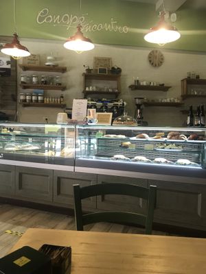 counter at Canape Incontro in Bologna