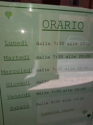 Opening hours at Canape Incontro in Bologna