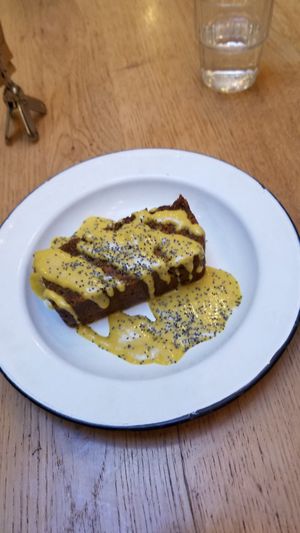 Carrot cake with sauce at Wild & The Moon - rue Charlot in Paris