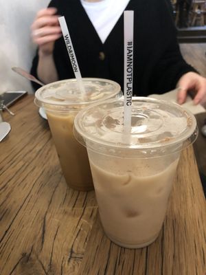 ABSOLUTELY DELICIOUS CHAI ICED LATTE at Wild & The Moon - rue Charlot in Paris