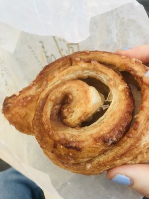Cinnamon rolls désormais aussi disponibles  at Le Pain Quotidien - Sablon in Brussels