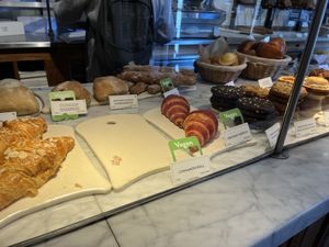 Comptoir avec plusieurs options véganes 🌱   at Le Pain Quotidien - Sablon in Brussels