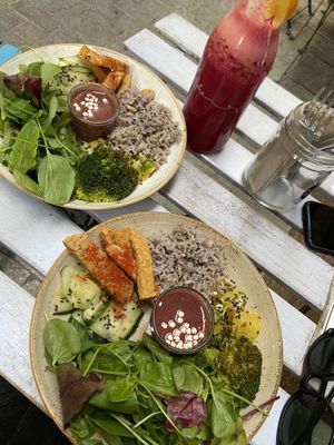Tempeh salad - tiny portions, and beet juice (which was huge and amazing) at Almalibre Acai Bar in Valencia