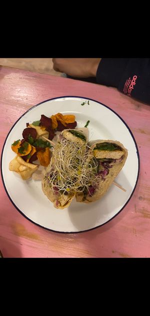 Tofu humus wrap #Veganuary at Almalibre Acai Bar in Valencia