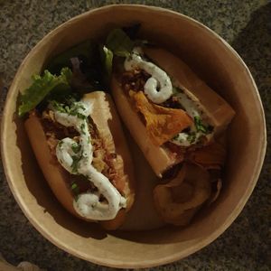 Hotdog! at Almalibre Acai Bar in Valencia