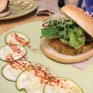 Chickpea hamburger  at Almalibre Acai Bar in Valencia