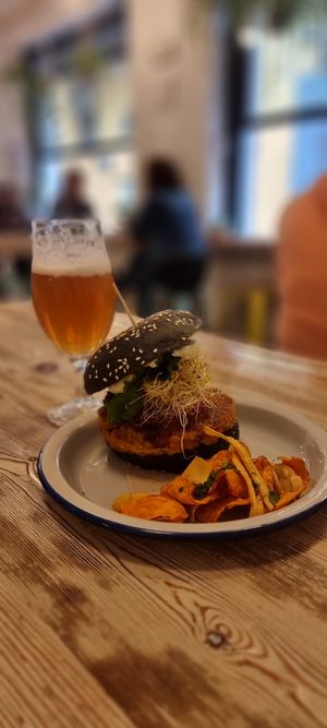  at Almalibre Acai Bar in Valencia