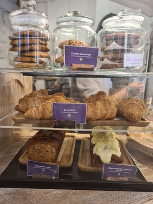  at Almalibre Acai Bar in Valencia