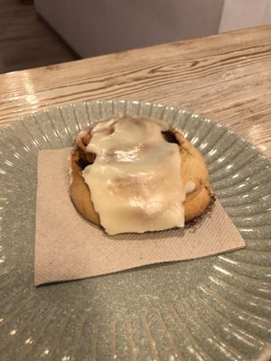 Cinnamon roll- wouldn’t recommend   at Almalibre Acai Bar in Valencia