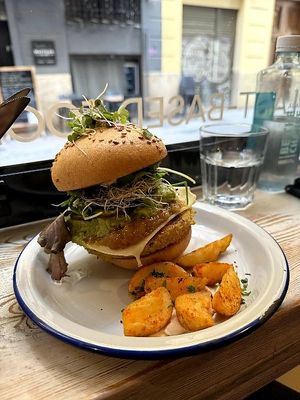  at Almalibre Acai Bar in Valencia