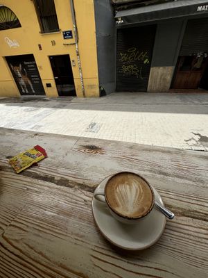   at Almalibre Acai Bar in Valencia