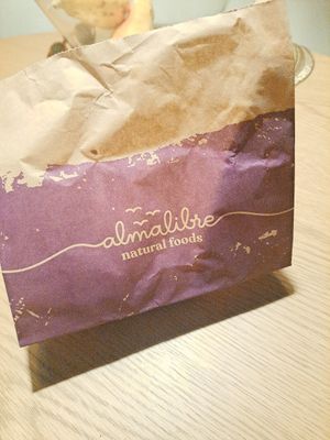  at Almalibre Acai Bar in Valencia