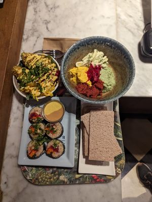 Sushi, mekka and avacado at Le Botaniste - UES in New York City