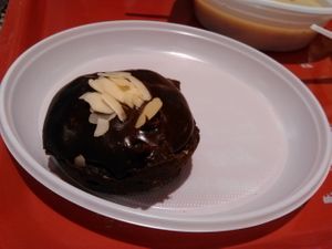 carob cupcake. not the best vegan cakes in town, unfortunately :( i hope they will get better at deserts at Food Garden by Enigma in Timisoara