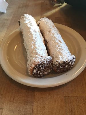 Cannolis at The Butcher's Son in Berkeley