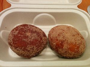 Well Fed vegan donuts from chef Alicia at S+M Vegan Pop up 12/30/18 at The Butcher's Son in Berkeley