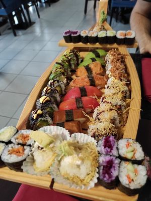 Barca sushi completamente vegana per 2  at Asia Fusion Sushi in Paderno Dugnano