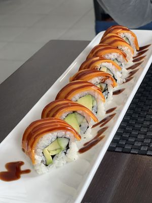 Zalmon roll  at Asia Fusion Sushi in Paderno Dugnano
