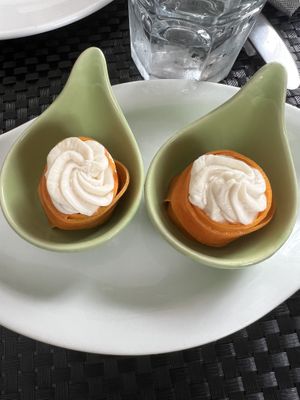 Zalmon gunkan  at Asia Fusion Sushi in Paderno Dugnano