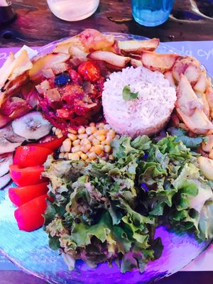 L'assiette vegan at Cosy Lunch in Rouen