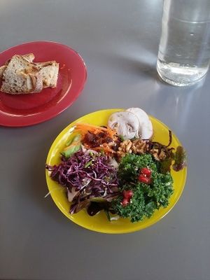 Food exemple at Lula Cantine Bio & Veggie in Paris