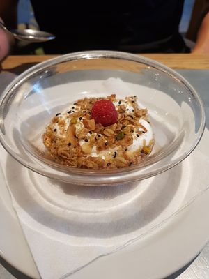 Granola and yogurt at Teresa Carles in Lleida