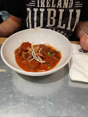 Albóndigas con salsa, muy bueno también at Teresa Carles in Lleida