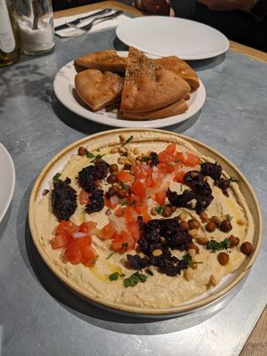 hummus at Teresa Carles in Lleida