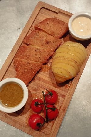 Cachopo o milanesa vegana at Teresa Carles in Lleida