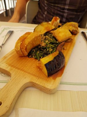 Teryiaki tofu, aubergine and tofu at Teresa Carles in Lleida