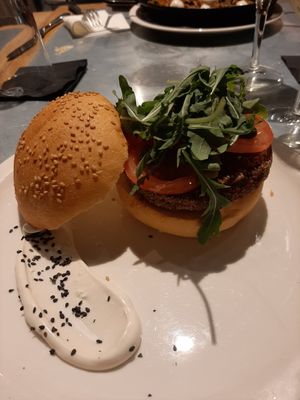 Beetroot burger at Teresa Carles in Lleida