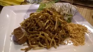Rice pasta sauté and tofu at Chiang Rai Mai in Paris