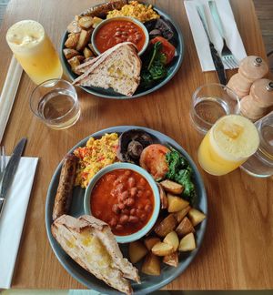 Classic brunch and fresh juice at Mildreds - Kings Cross in North London