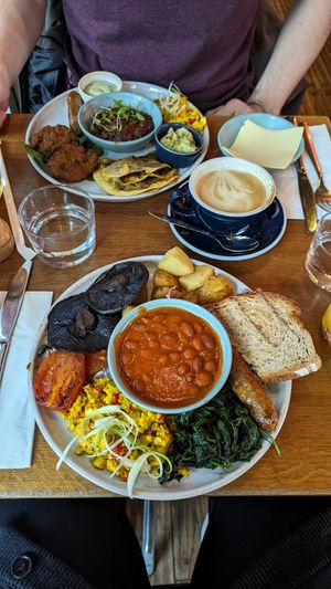classic brunch and almuerzo brunch at Mildreds - Kings Cross in North London