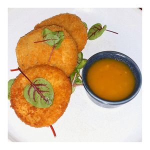 Cauliflower Mac & Cheese Baubles at Mildreds - Kings Cross in North London